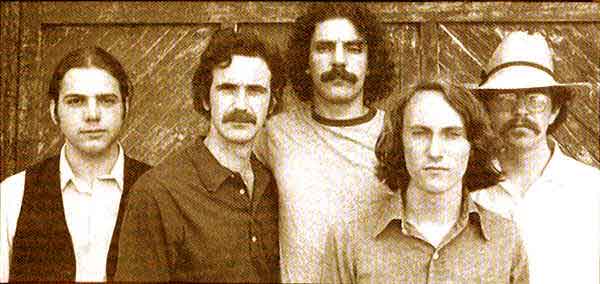 bandpic01.jpg (31530 bytes)